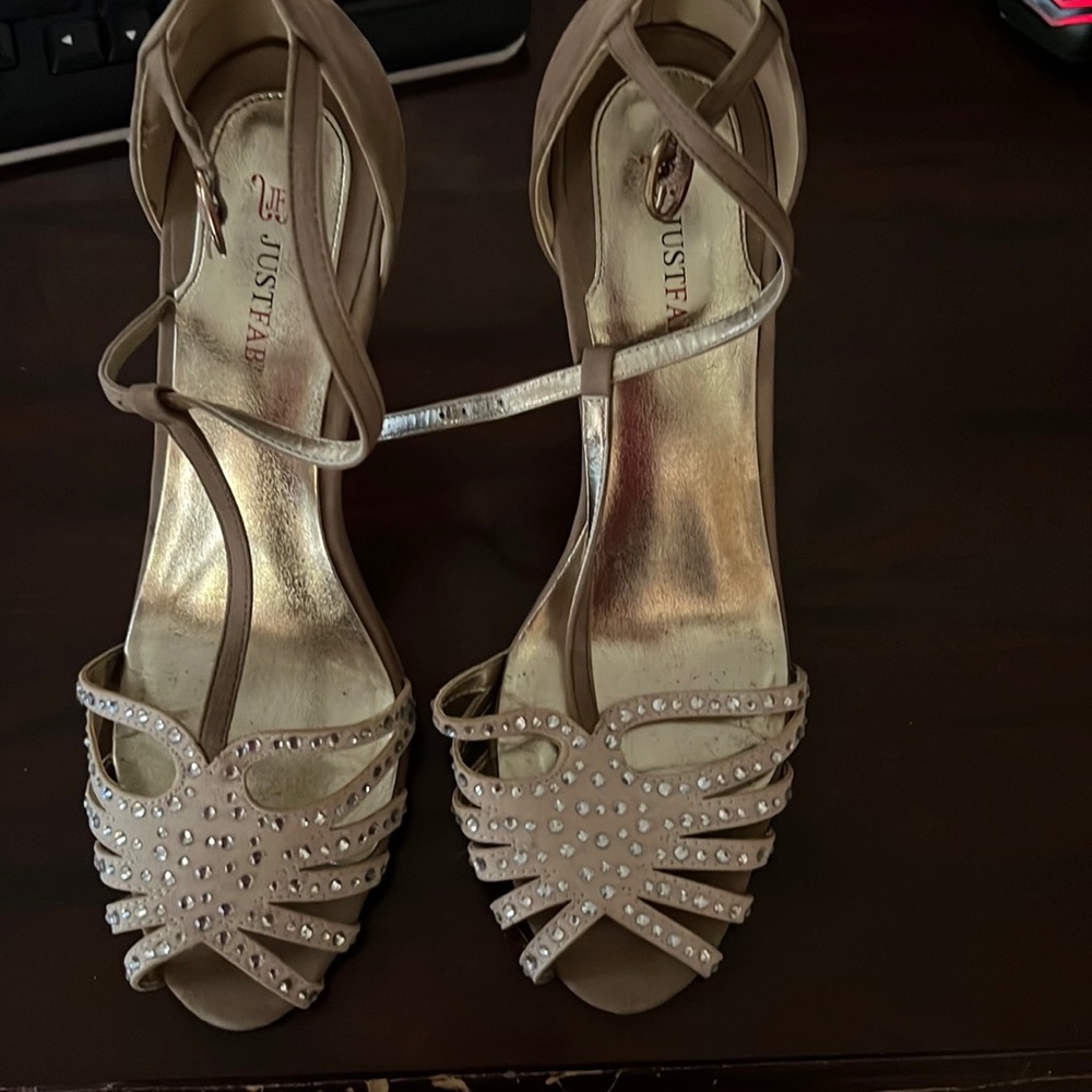 Justfab heeled shoes,color brown,tan